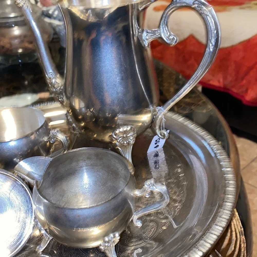 BX46 Vintage William Rogers silver plated tea set.
